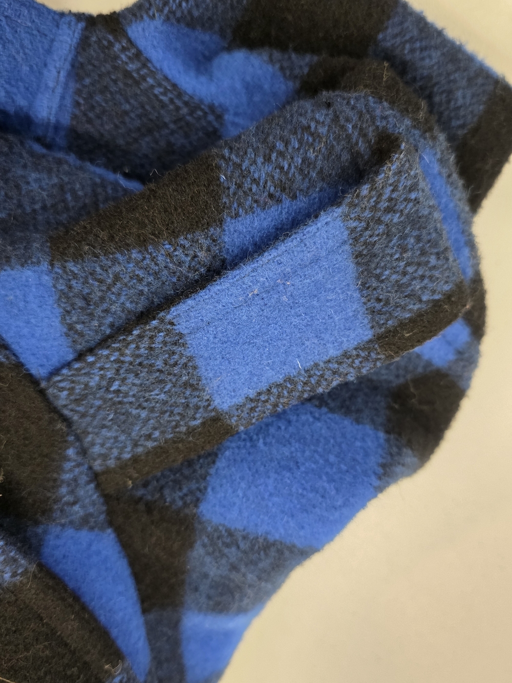 Smythe Wool Black & Electric Blue Buffalo Checks barn jacket with Faux Fur Trim - Picture 14 of 16